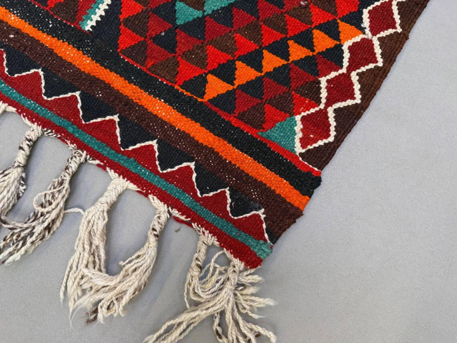 Turkish kilim runner 330x100 cm, vintage kelim rug, long and narrow 2512