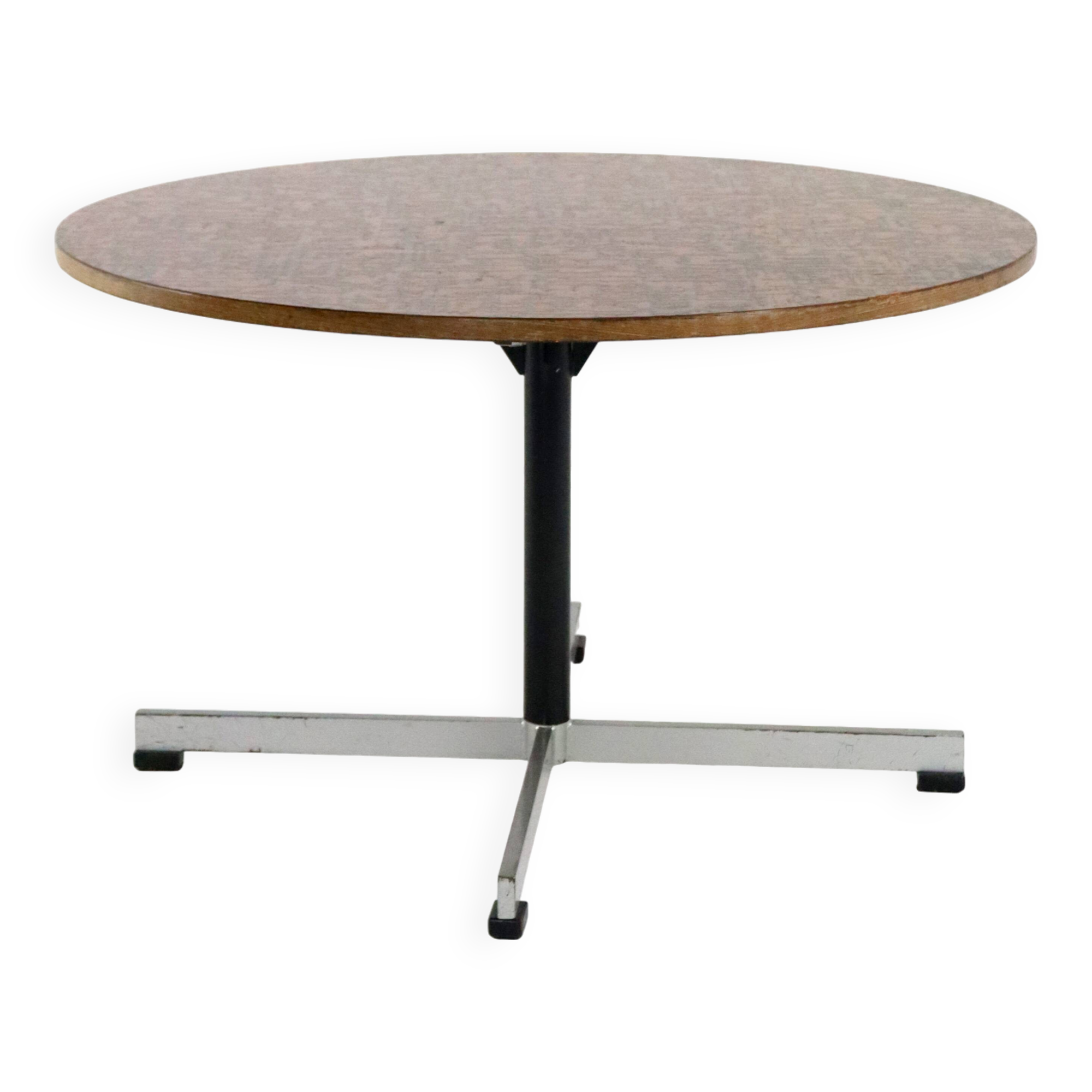 Round copper dining table