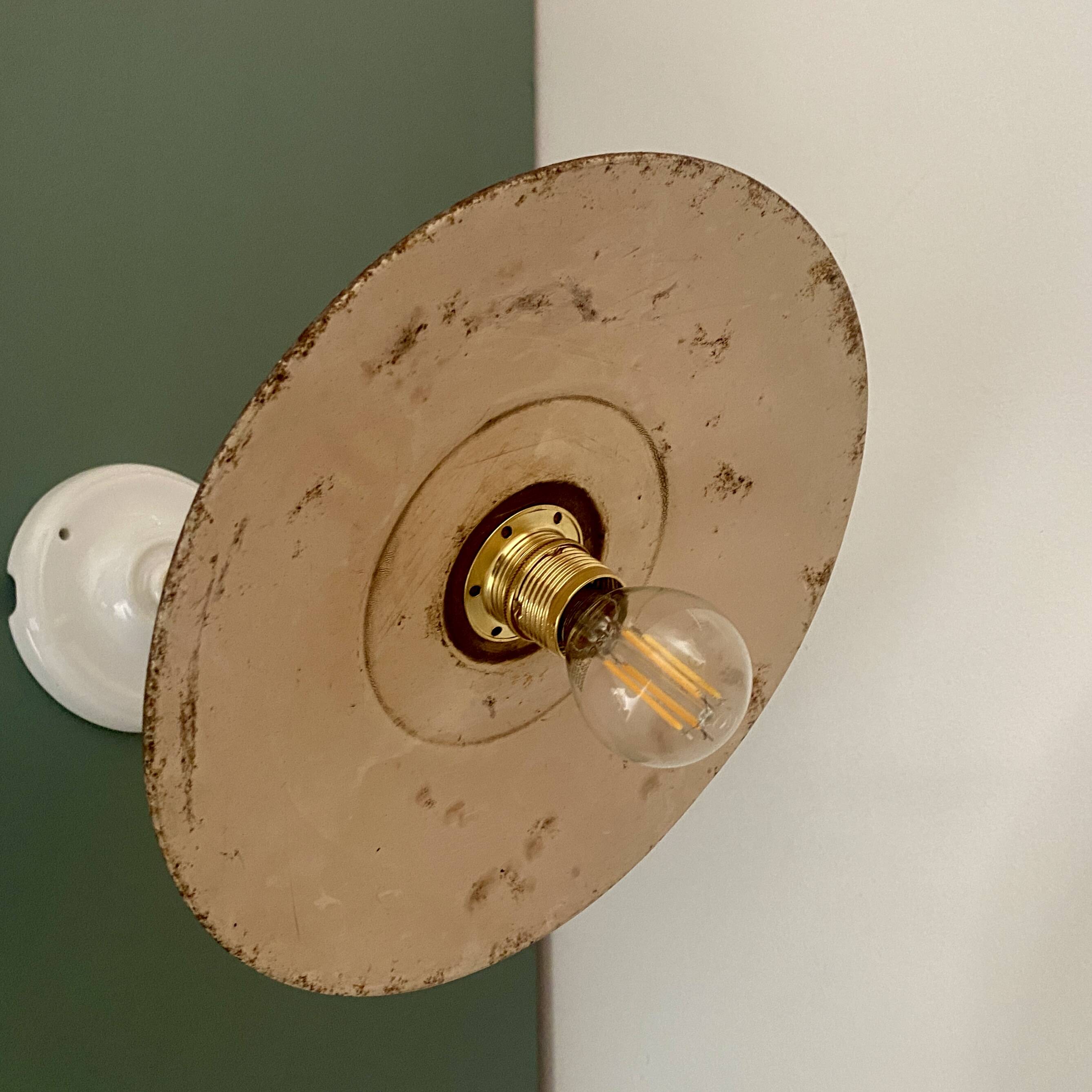 Vintage green enamelled sheet metal wall lamp shade - 1 -