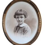 Cadre photo ovale de jeune fille victorien portrait tableau ancêtre