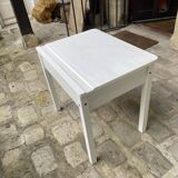 children's desk