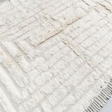 Moroccan Berber carpet beni ouarain unbleached plain with engraved pattern 300x216cm