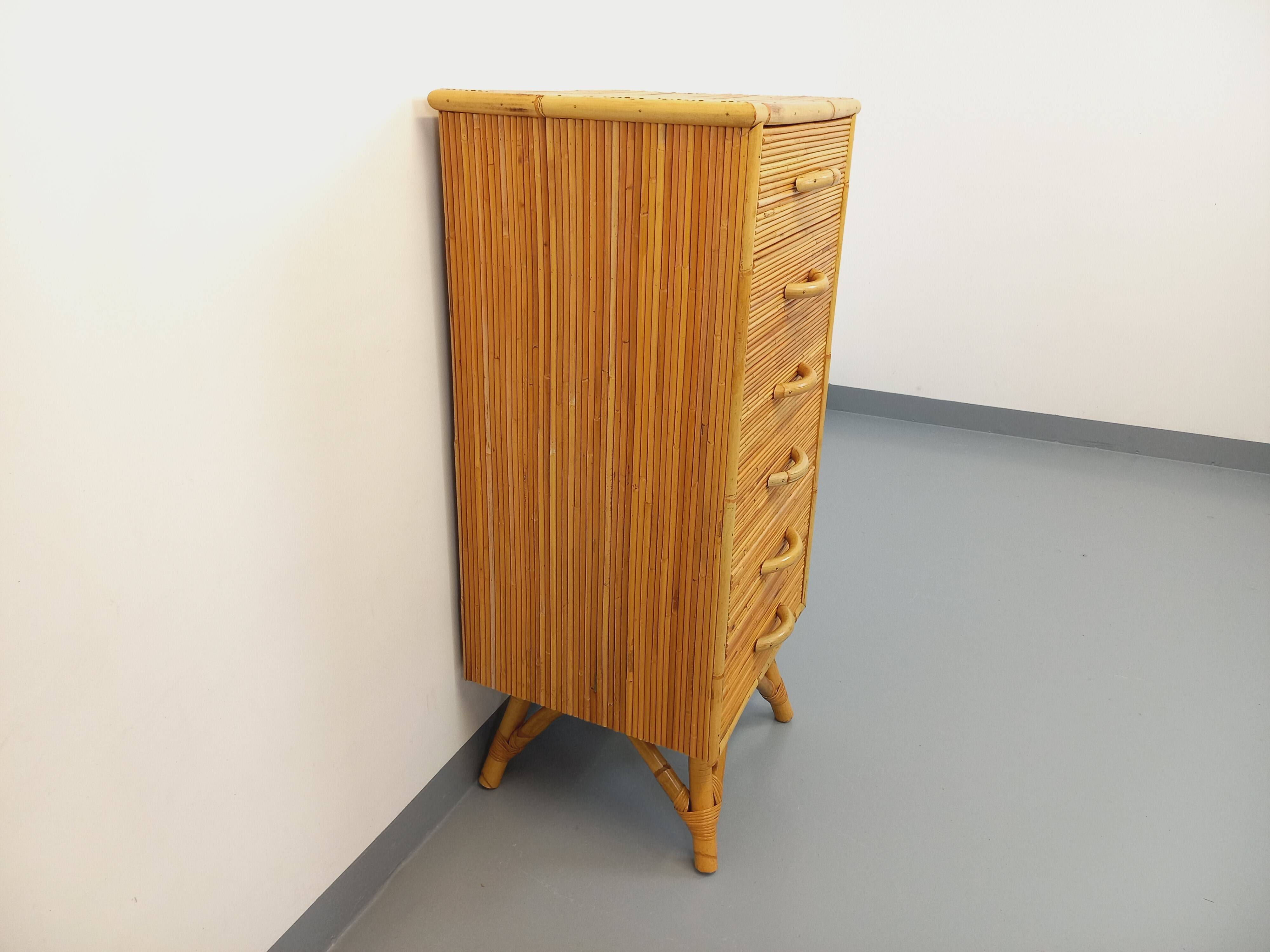 Commode chiffonnier vintage en rotin des années 70