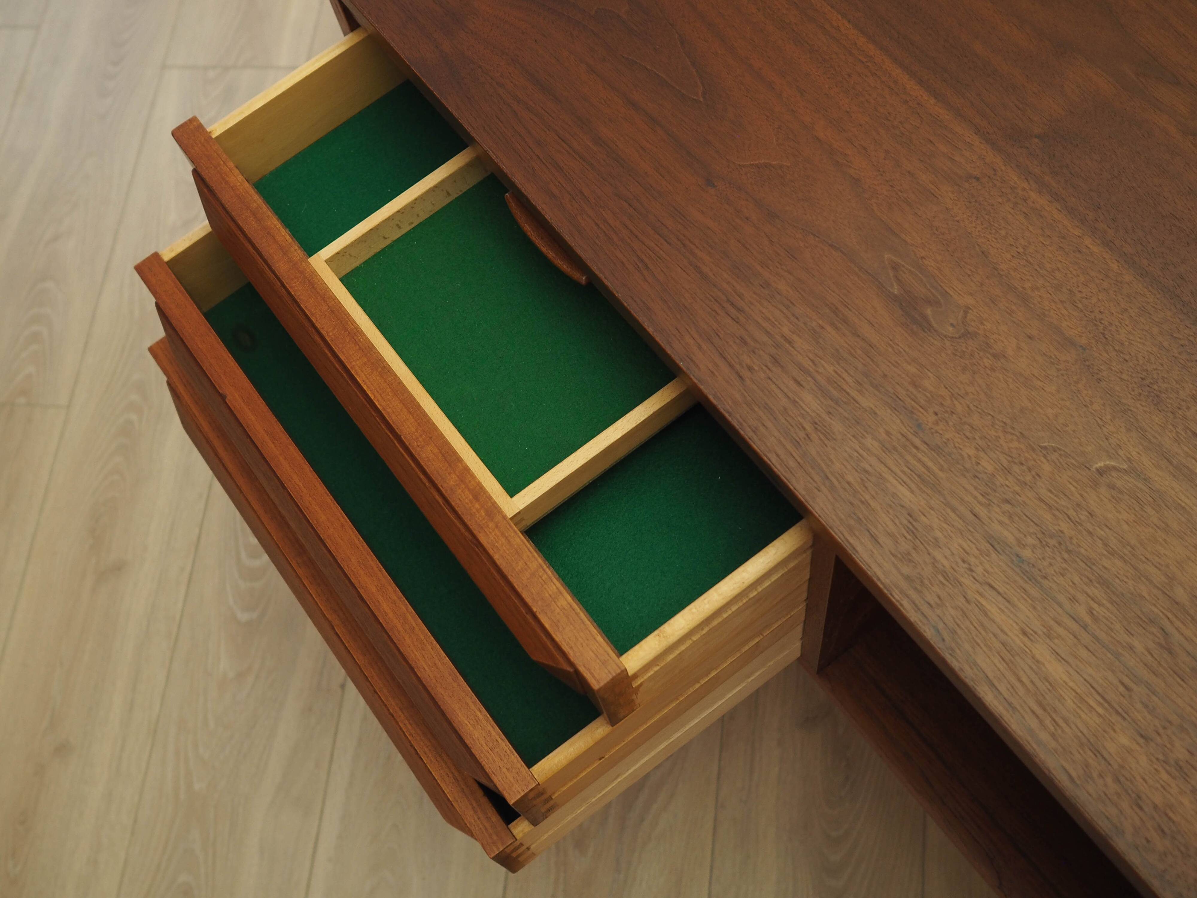 Buffet en teck avec surfaces extensibles, Danemark, années 1970