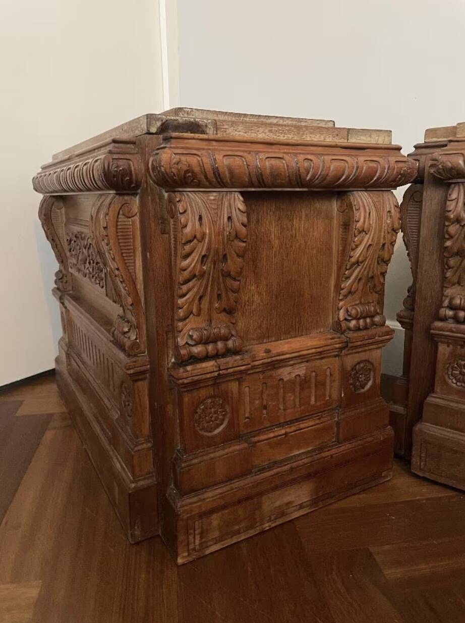 Pair of richly carved oak chests / coffers – Neo-Renaissance