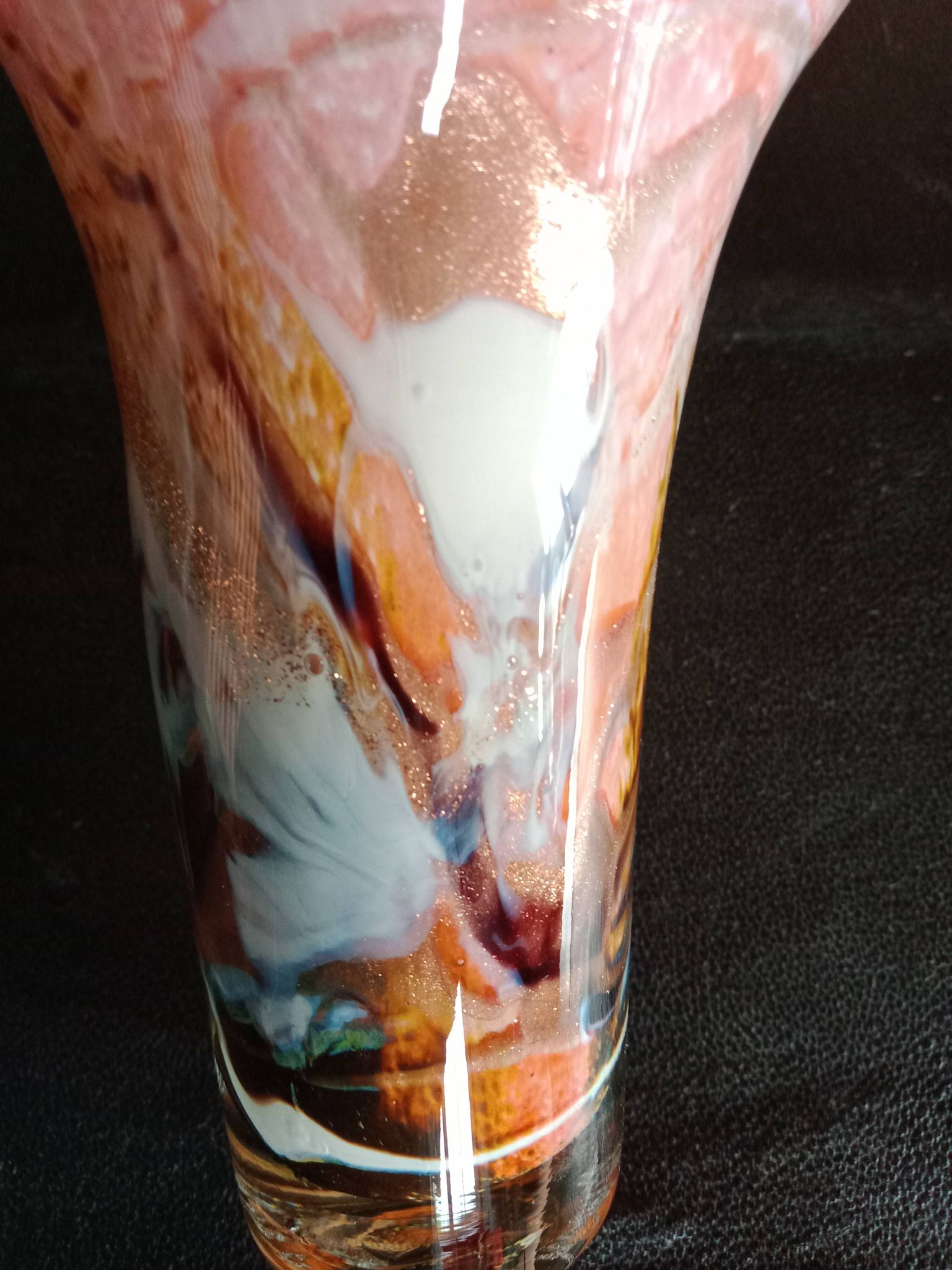 Atelier Michèle Luzoro - Pink corolla vase with inclusion of glitter and gold