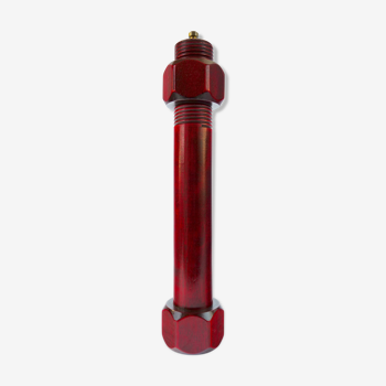 Pepper mill in large-format nuts