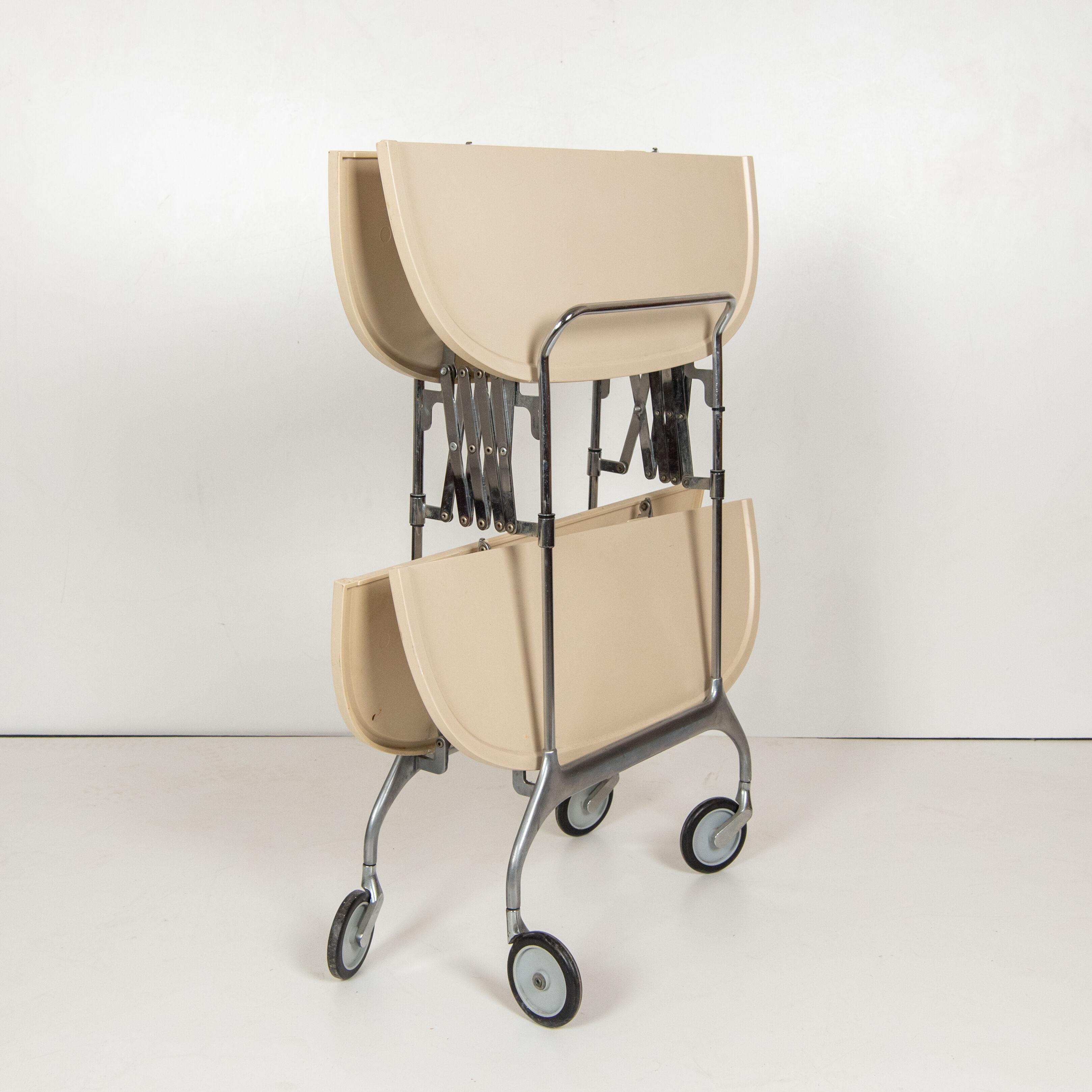 1980s Gastone Trolley cart. Antonio Citterio for Kartell