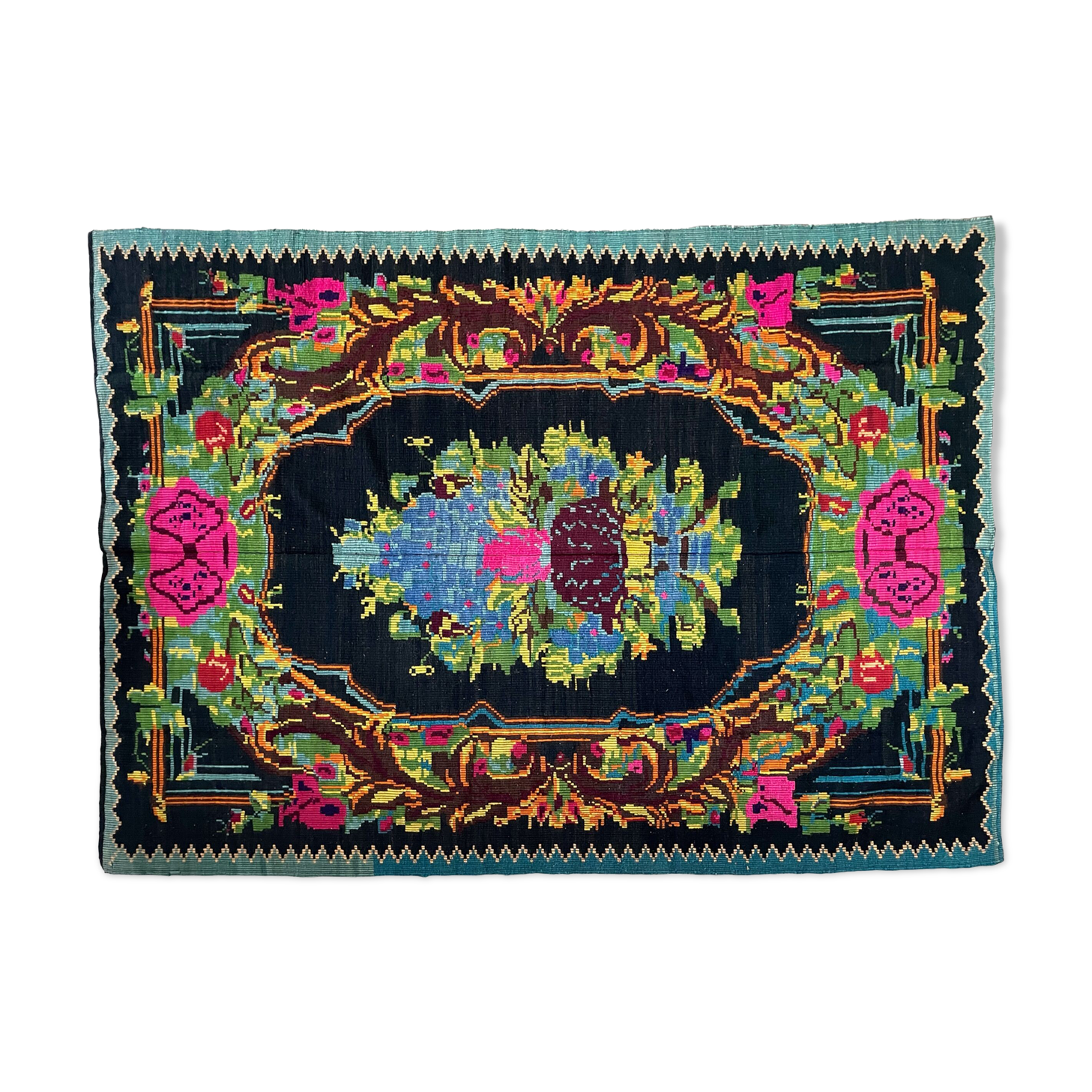 Tapis en laine roumaine vintage 227x154cm