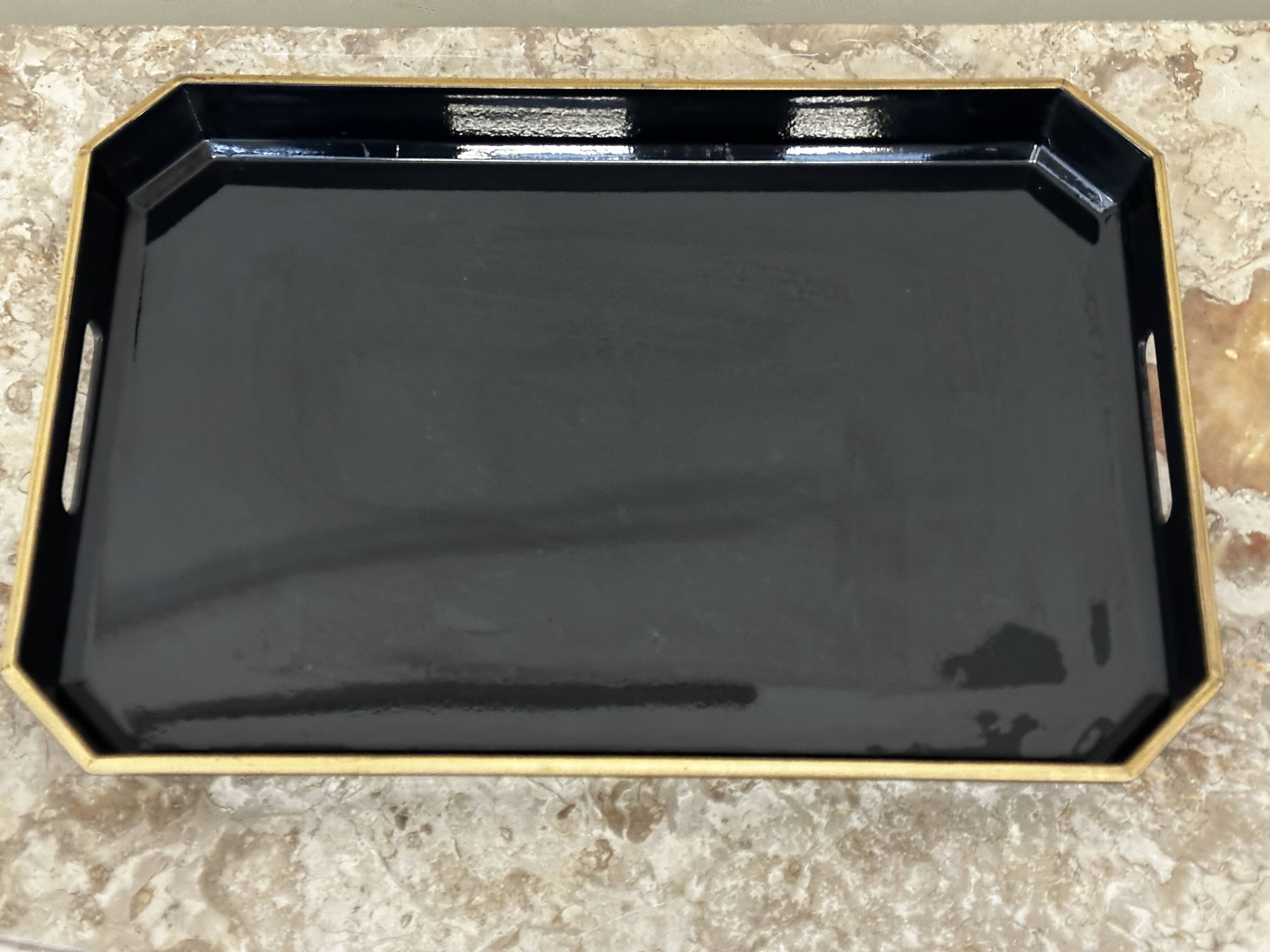 Japanese tray in black and gold lacquered wood