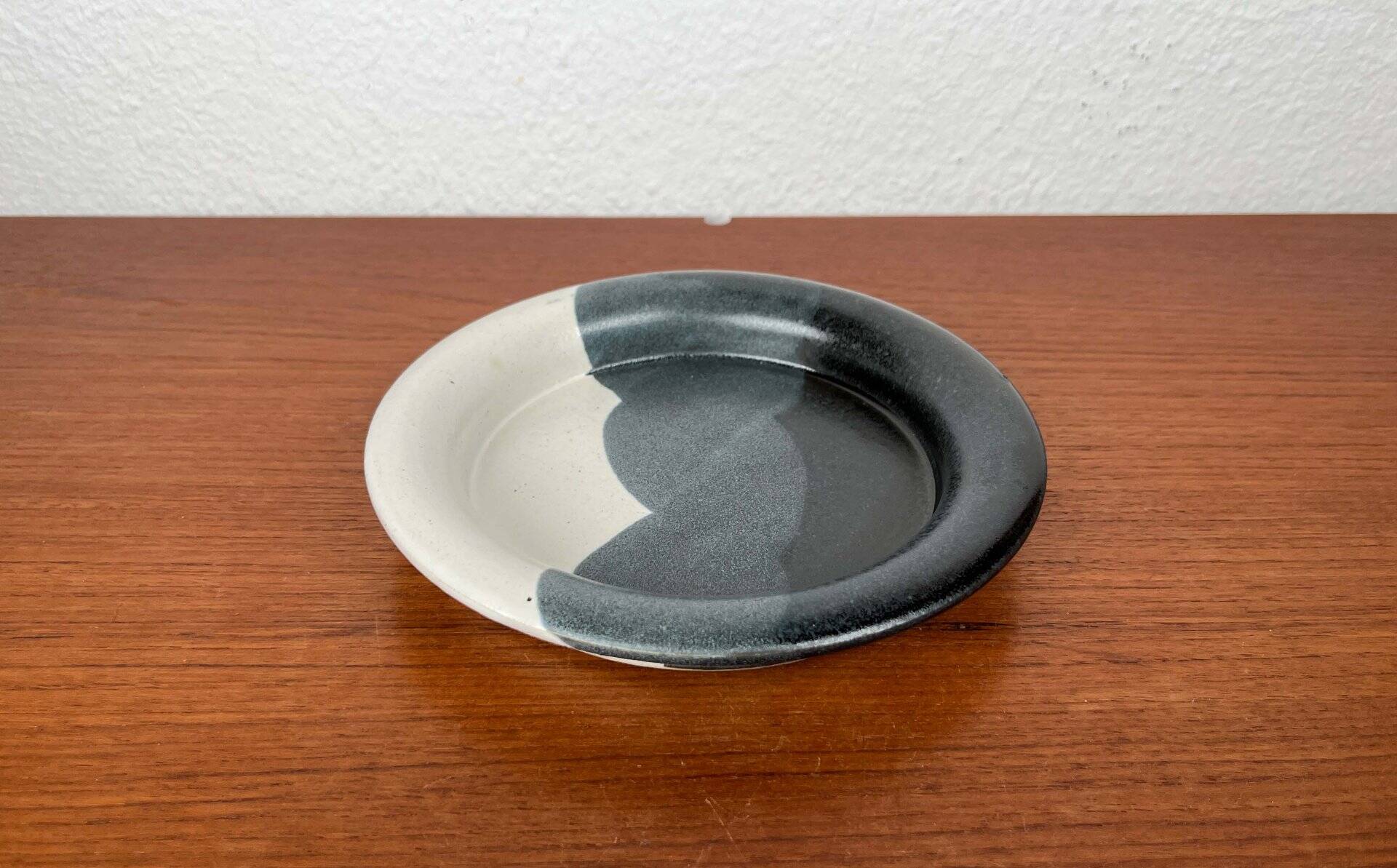 Vintage Danish pottery bowl by Aage Würtz, 1970s.