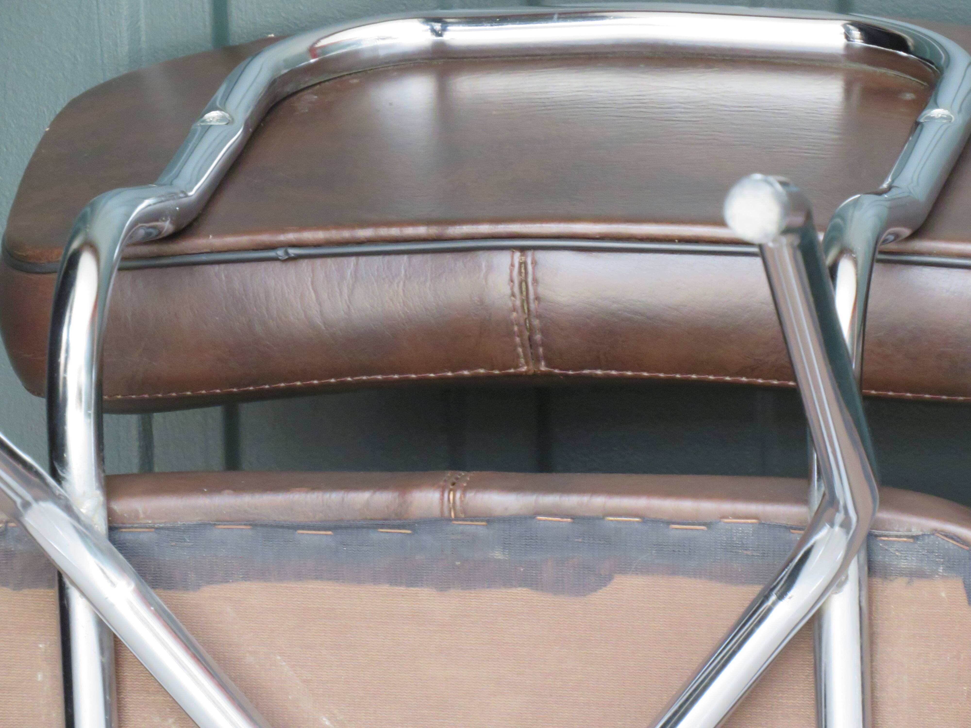 Set of 4 chairs in skaï and vintage chrome