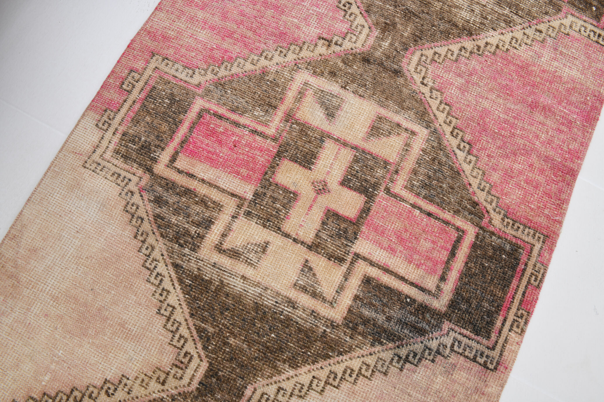 Brown & beige rug 301x91cm