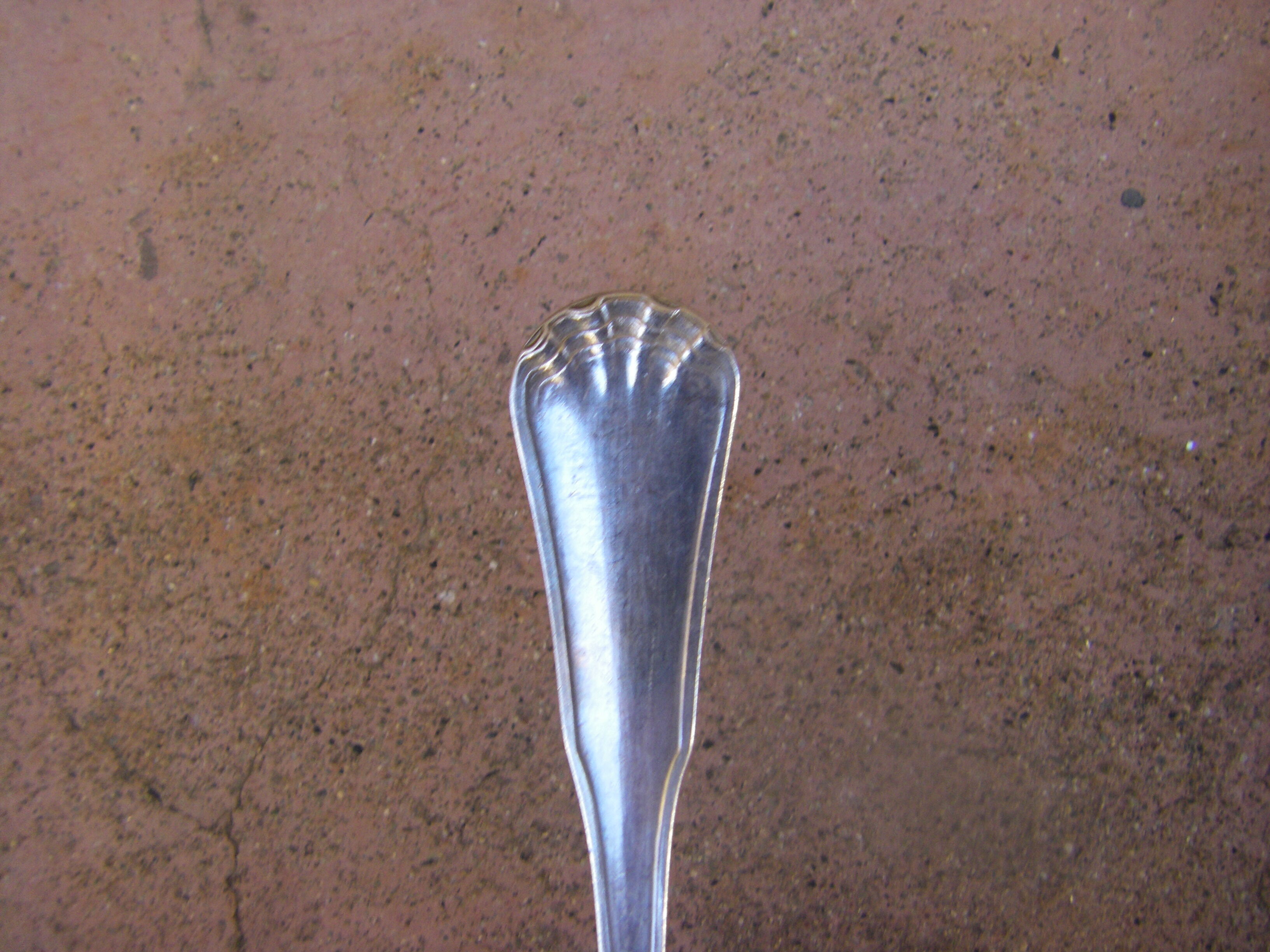 Série de douze fourchettes et douze cuillères Ercuis