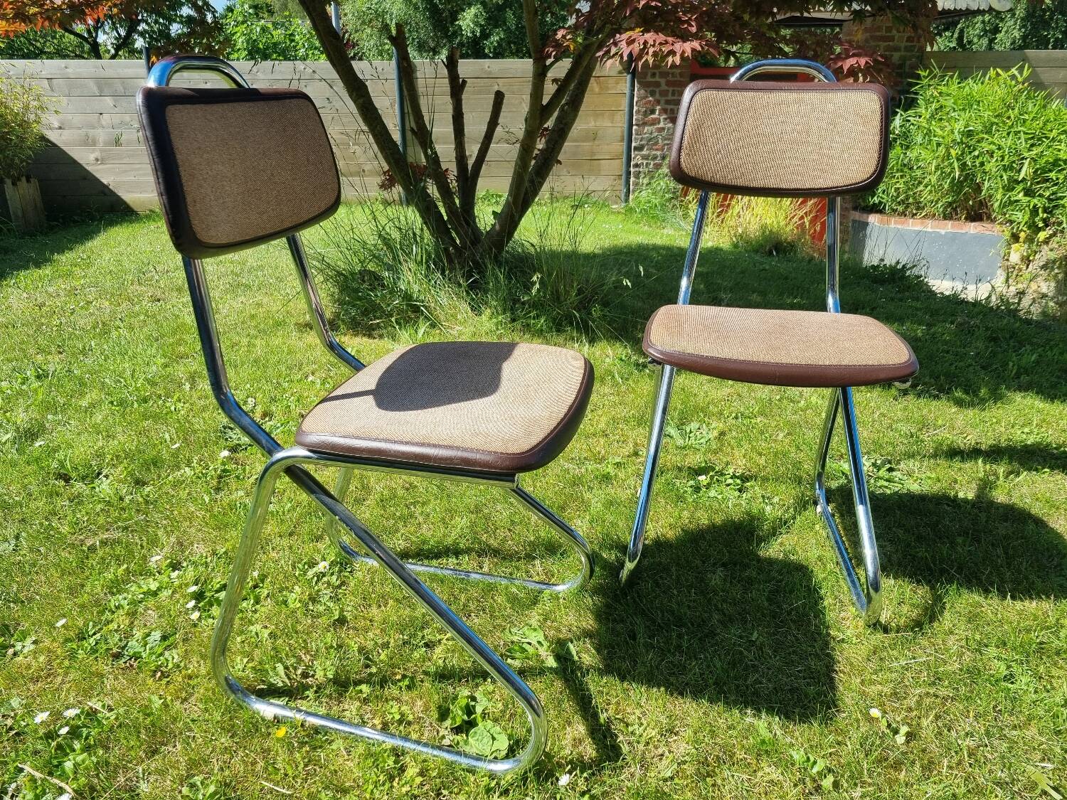 Soudexvinyl chairs
