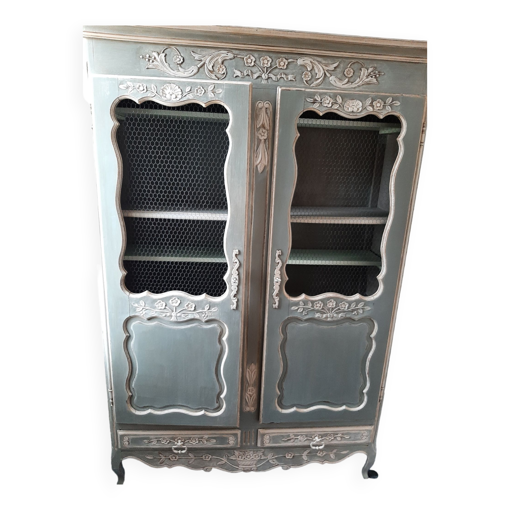 Old wardrobe restyled