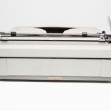 Typewriter Remington Monarch