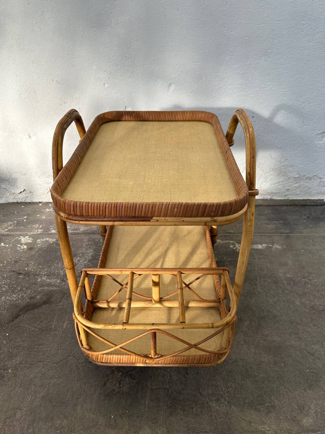 Rattan serving cart with removable tray