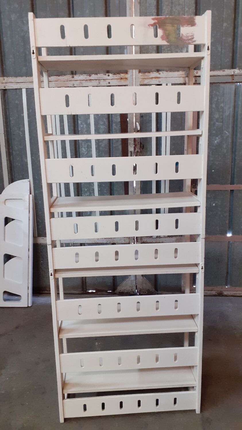 Folding vintage shelf