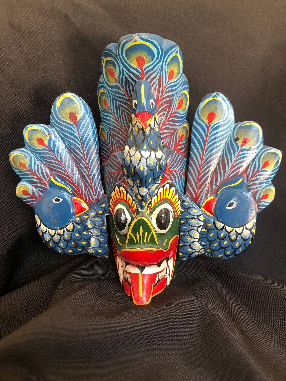 Traditional Peacock mask in polychrome wood from Sri Lanka, 20th century work