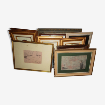 Lot of paintings
