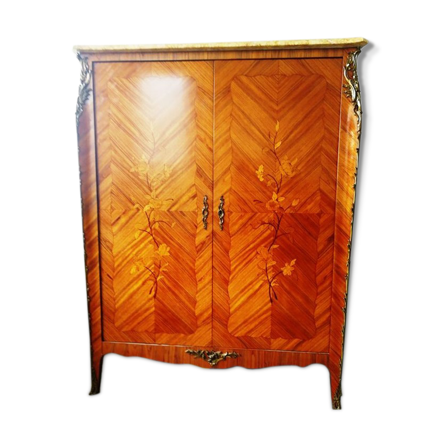Armoire style Louis XV marqueterie bois de rose Selency
