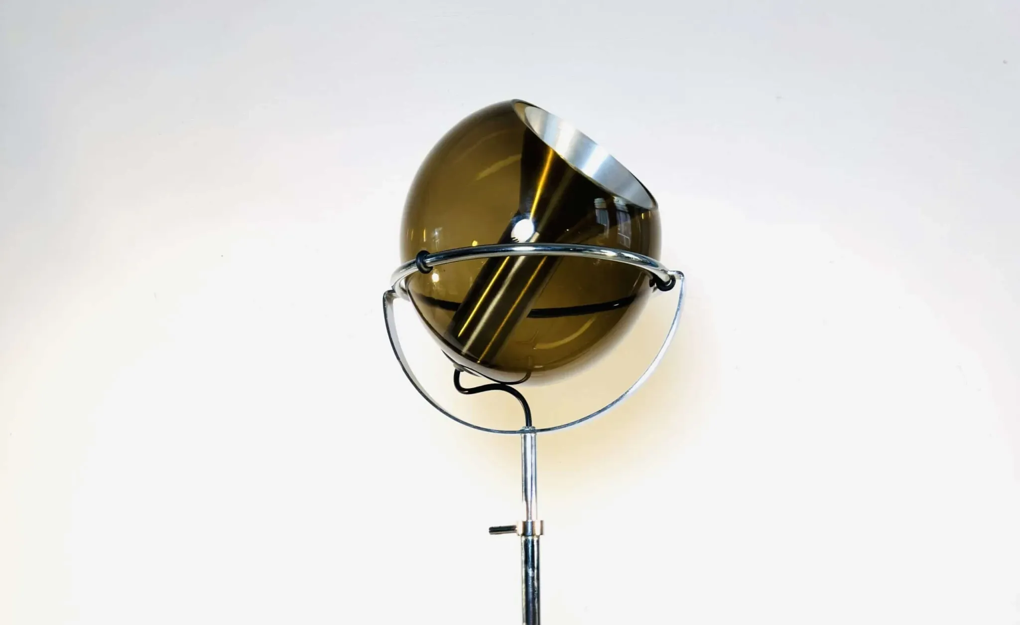 Globe 2000 Floor Lamp By Frank Ligtelijn For Raak Amsterdam, The Netherlands, 1960S
