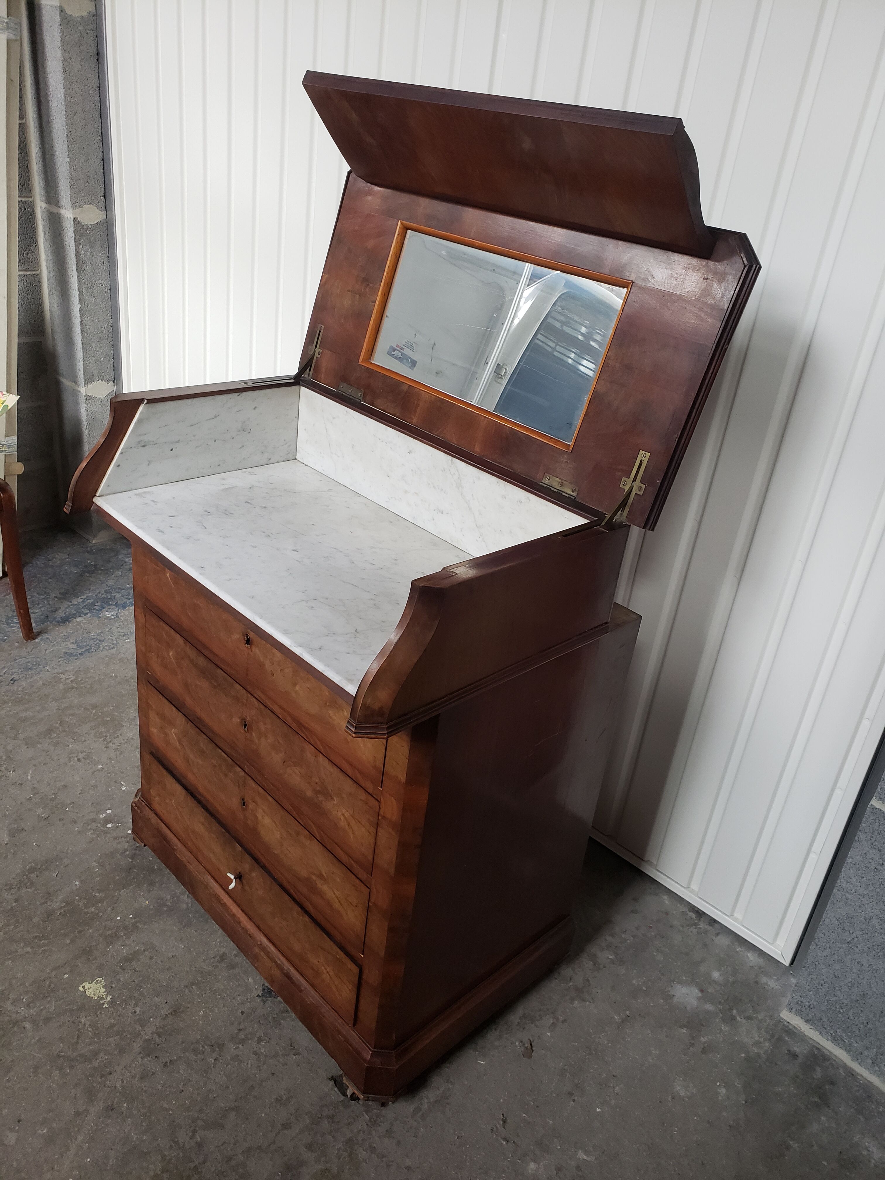 Commodity/hairdresser