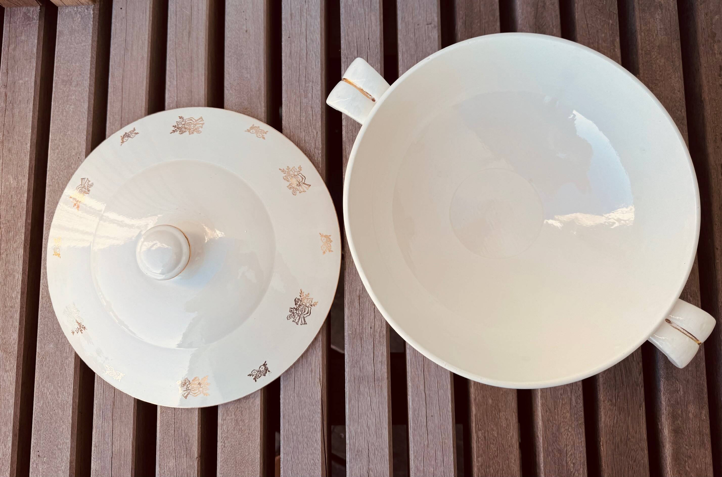 Soup tureen, vegetable dish Sarreguemines and Digoin