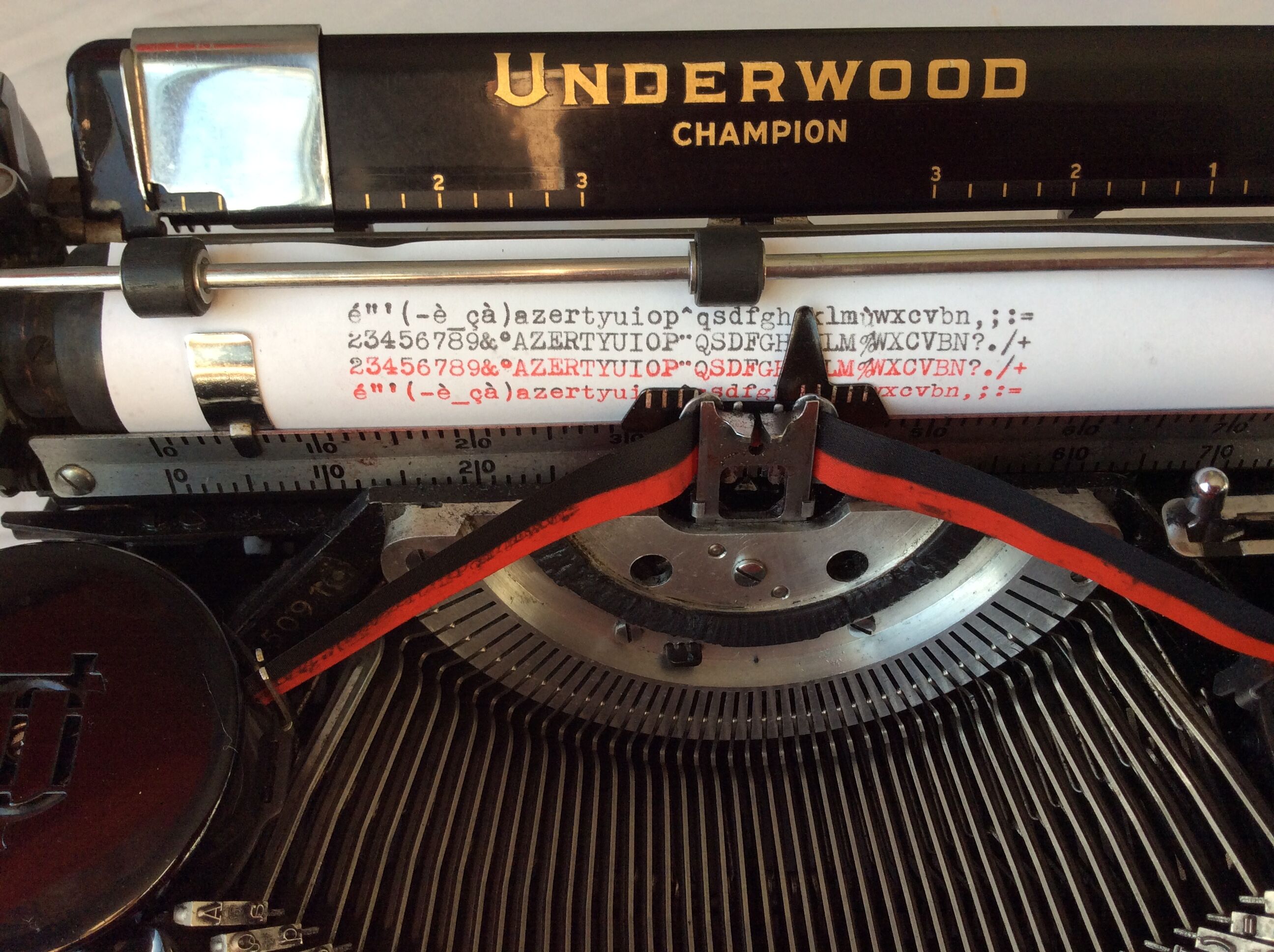 Old Underwood portable Champion/Typewriter typewriter from 1935.