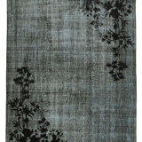 Handmade contemporary oriental 1980s 162 cm x 262 cm black carpet