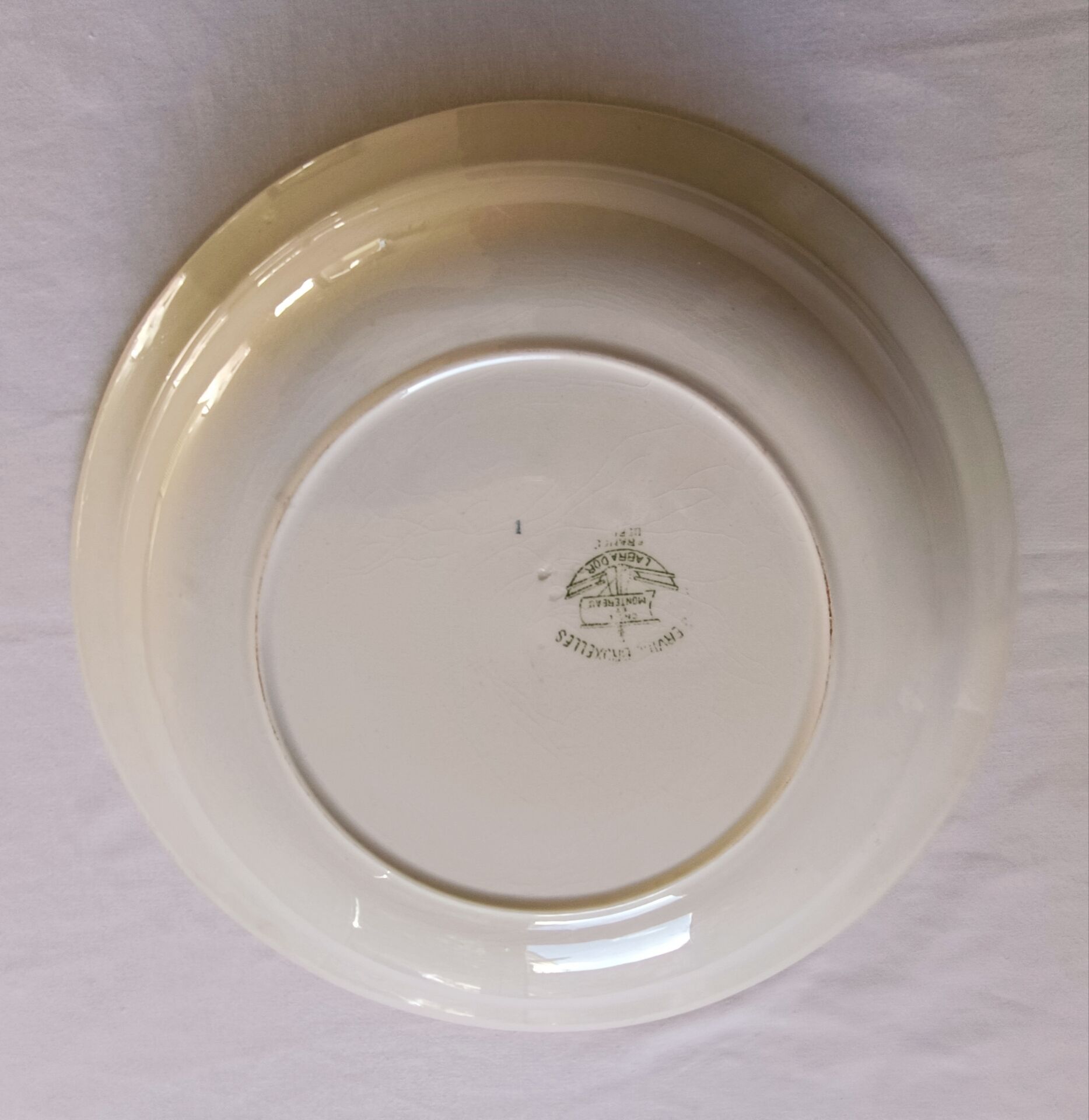 Antique deep dish in ironstone – Creil and Montereau, Brux model.