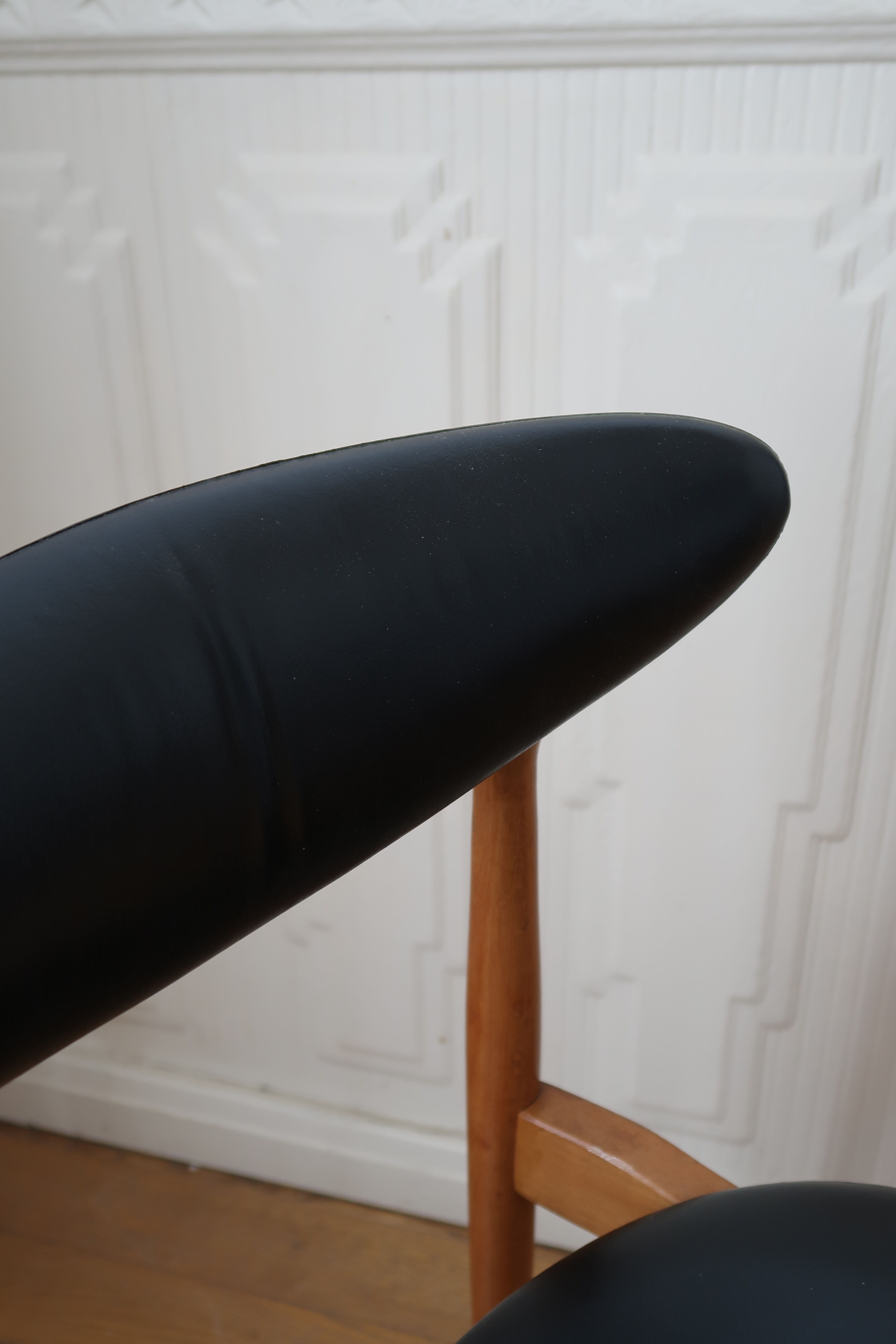 Pair of Licorne chairs by Baumann