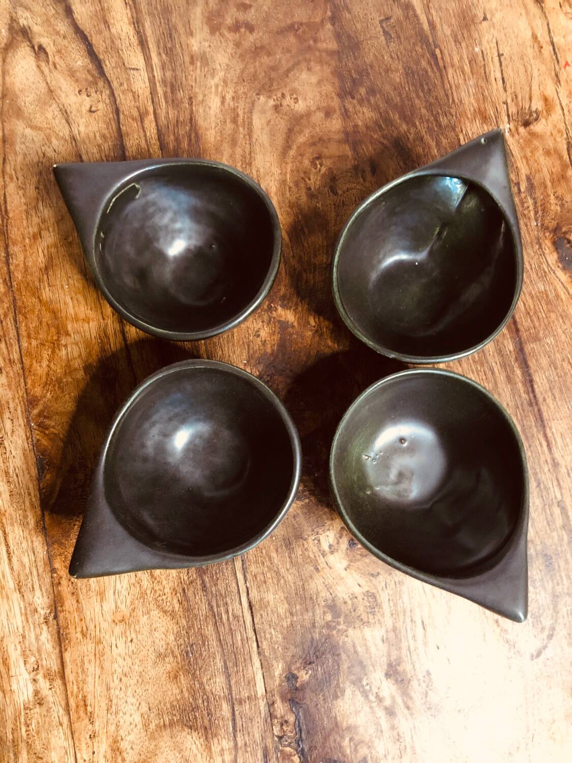 Black enameled ceramic service.