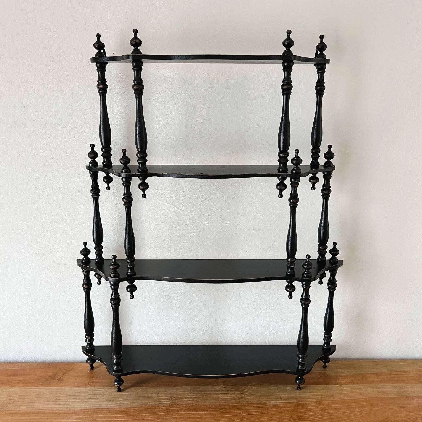 Wooden shelf, 4 shelves