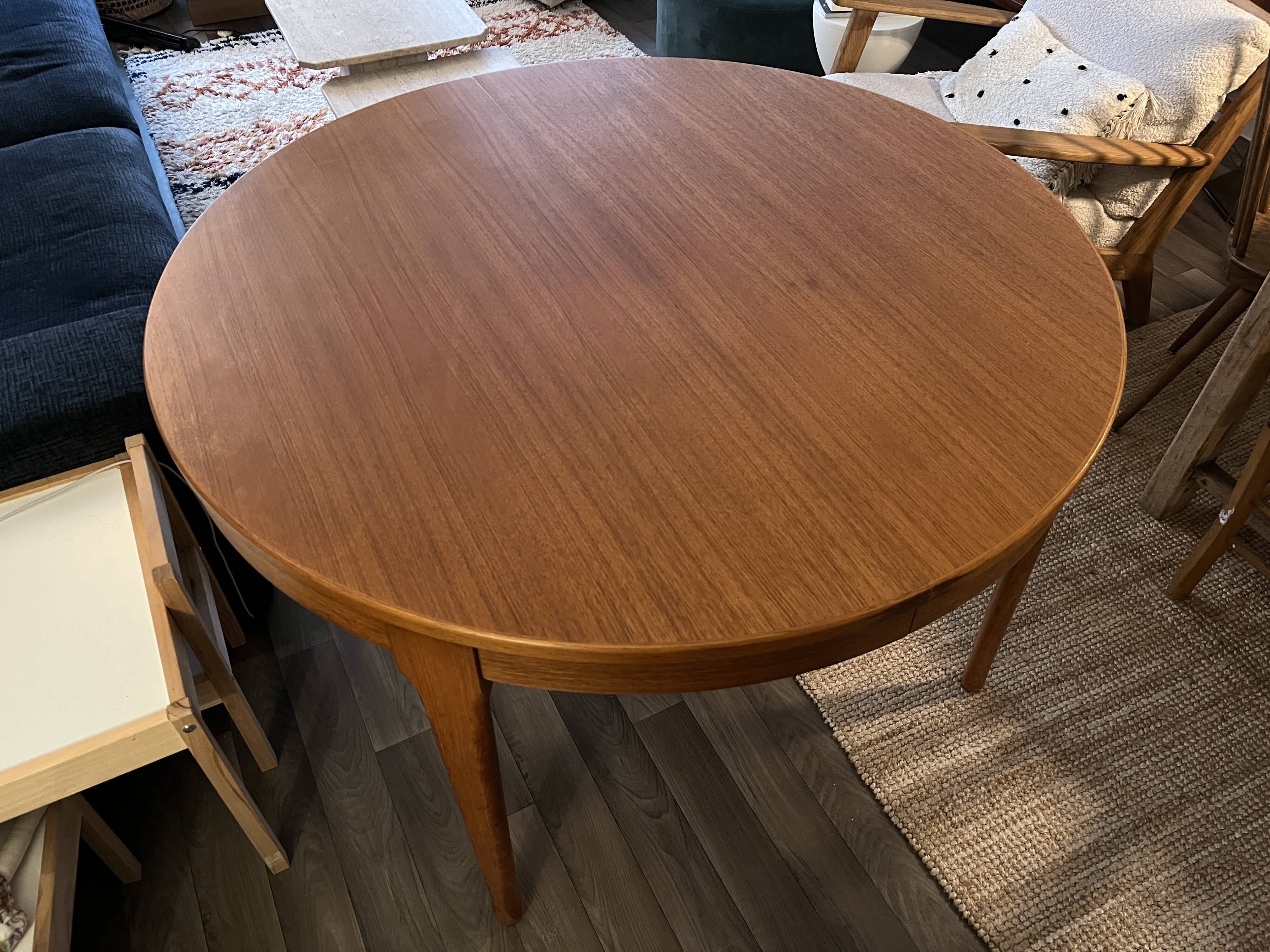 Table vintage style scandinave