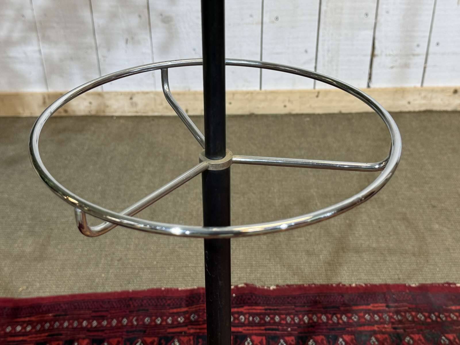 Porte manteaux anglais des années 1970 en métal chromé