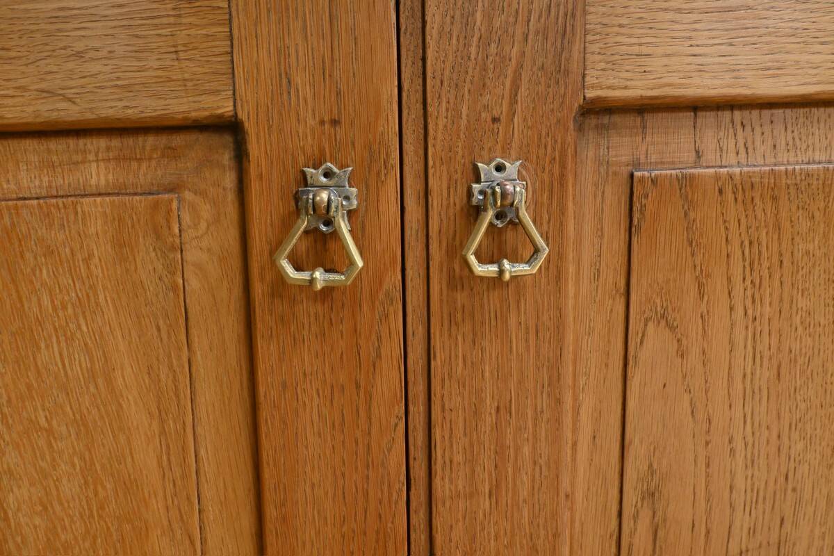 Important Oak Commercial Furniture – 1920