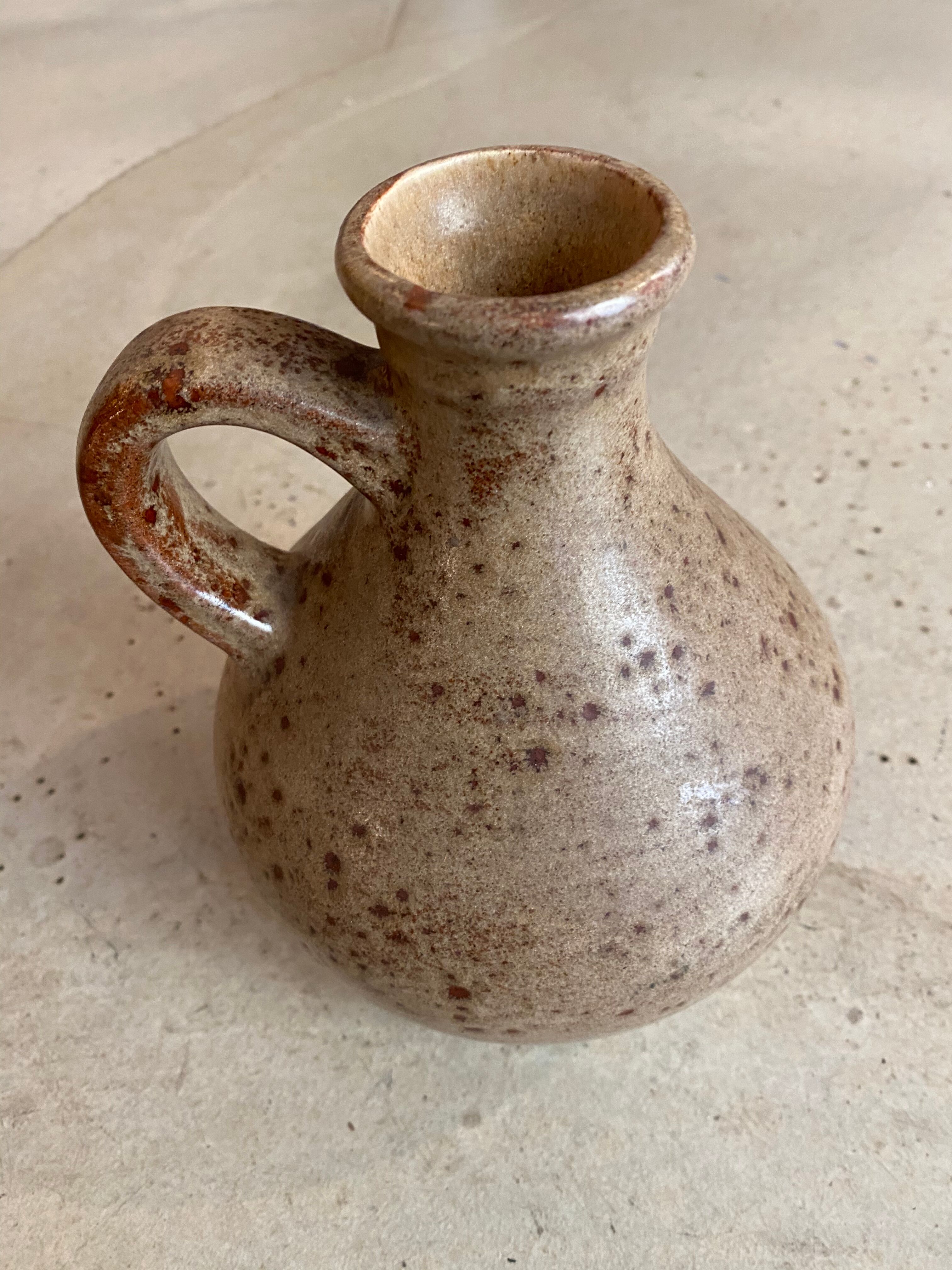 Potiche in pirité sandstone