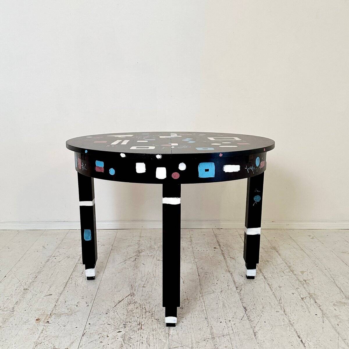 Bauhaus Round Extendable Dining Table, 1920
