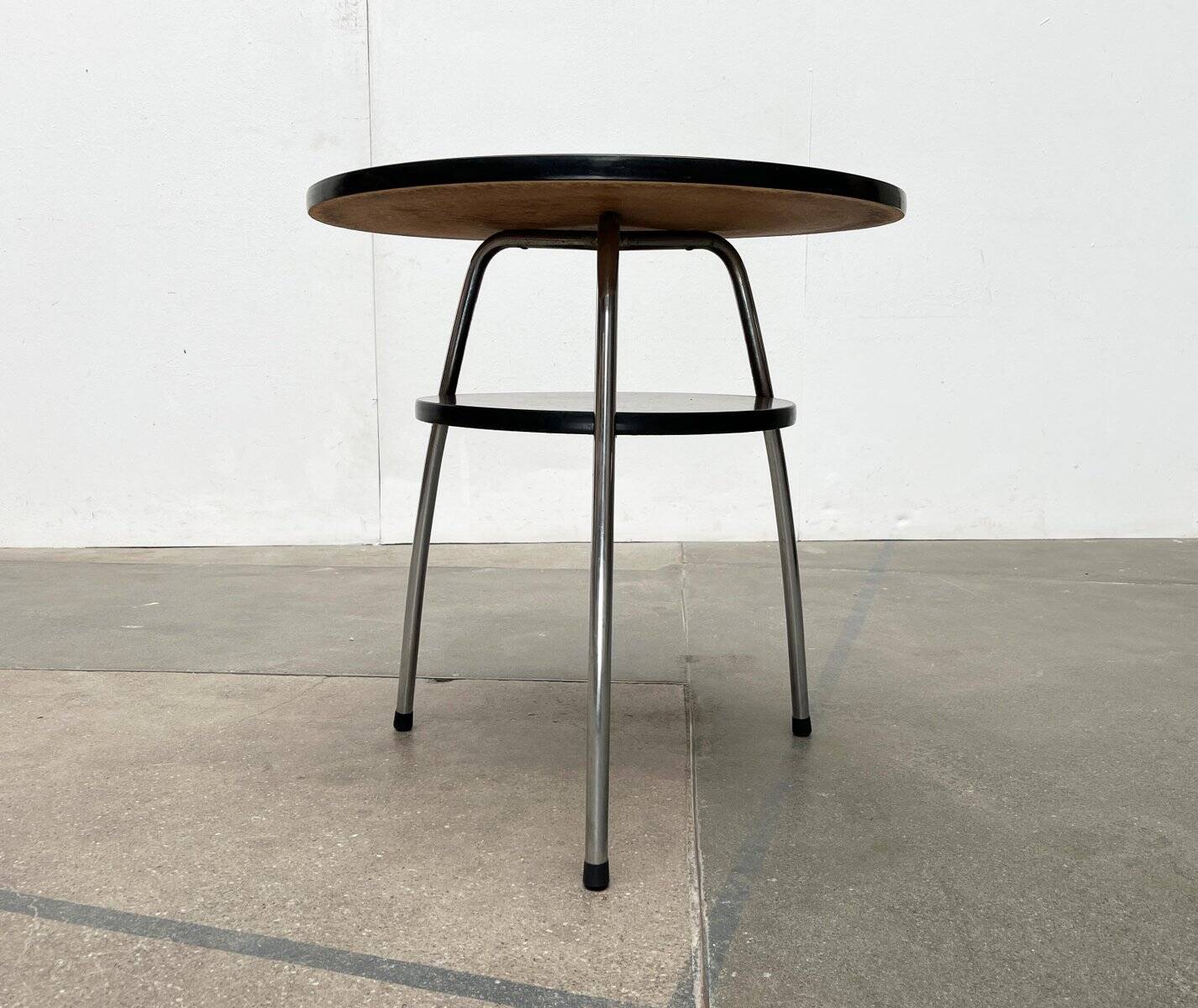 Mid-century German tubular steel table by Mauser Werke Waldeck.