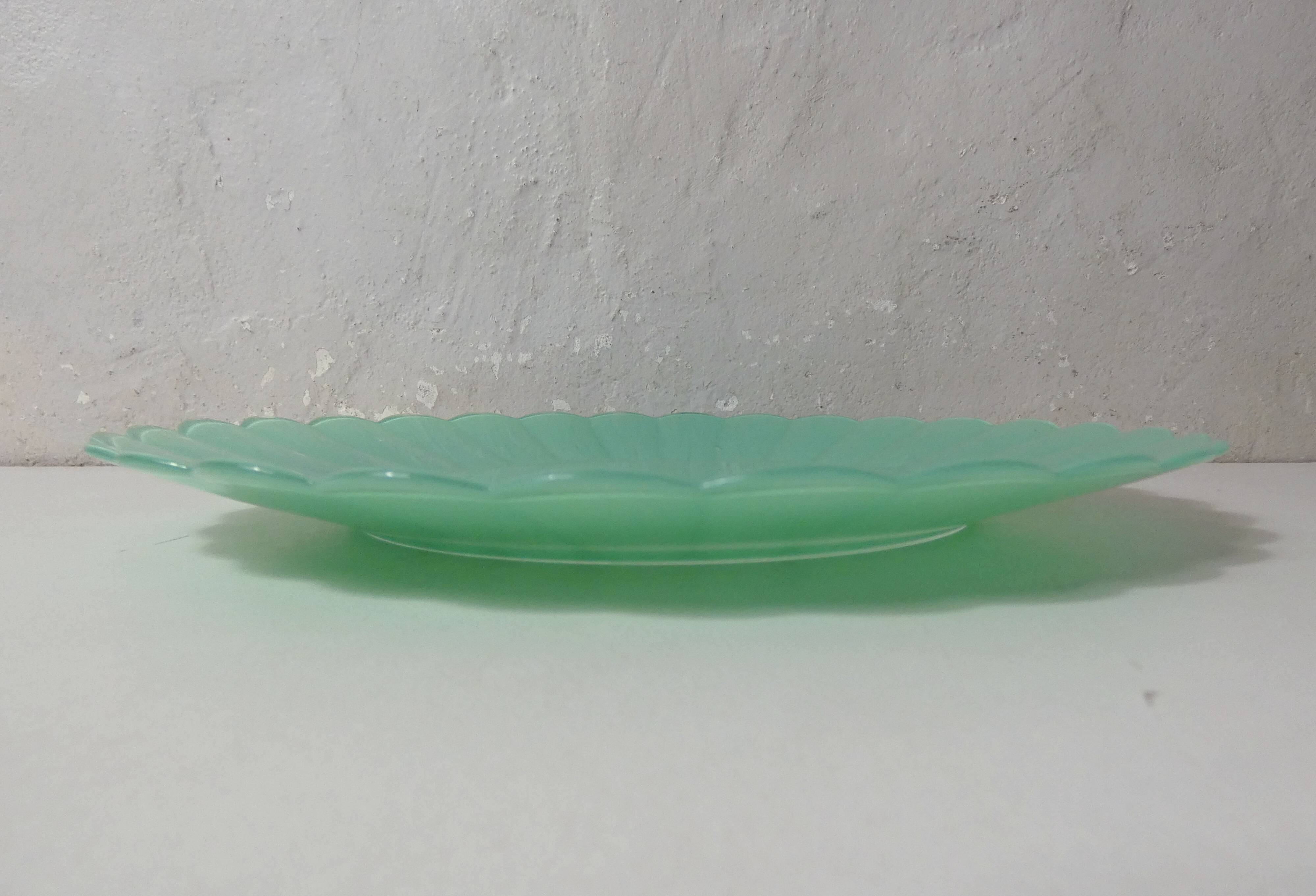Vintage mint flower Duralex cake dish