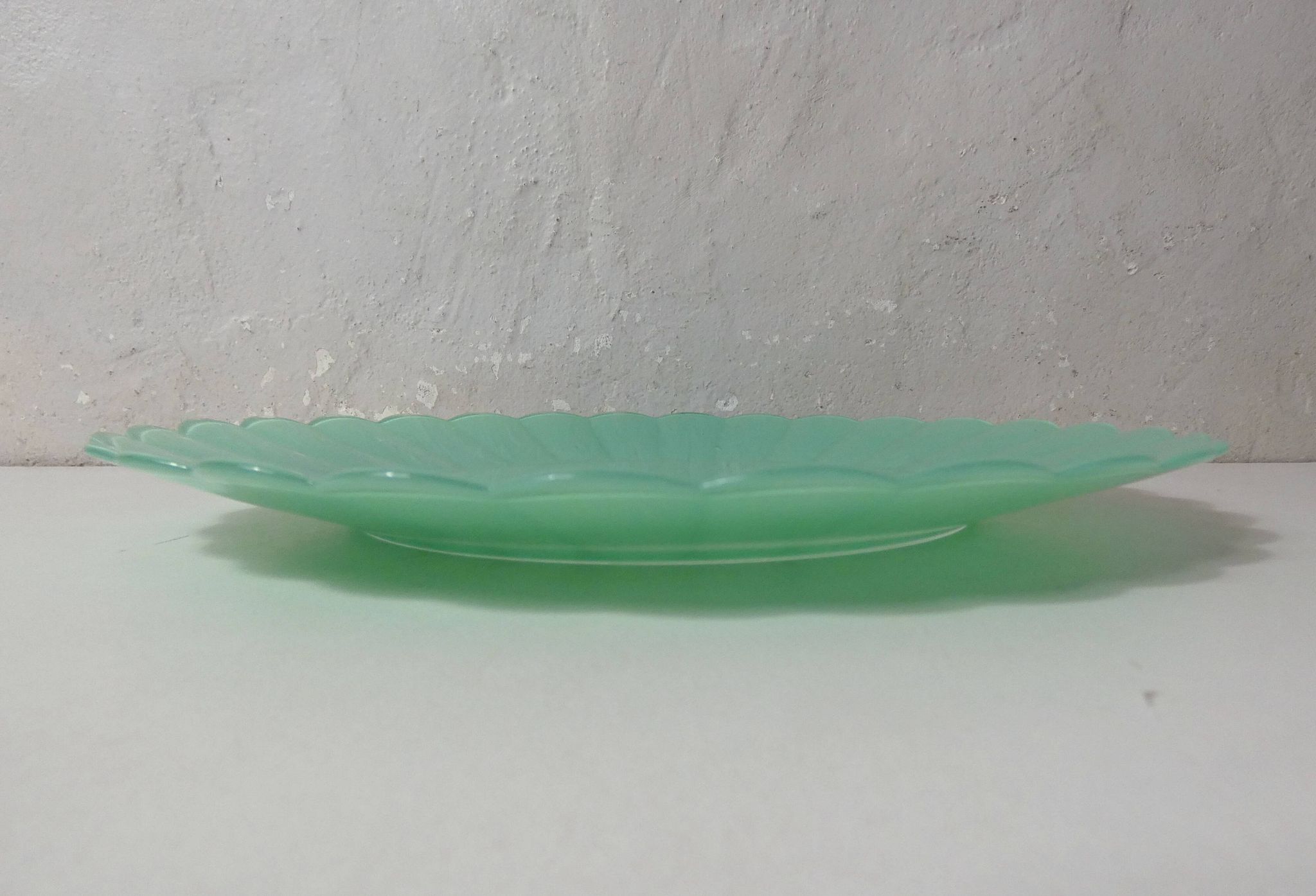 Vintage mint flower Duralex cake dish
