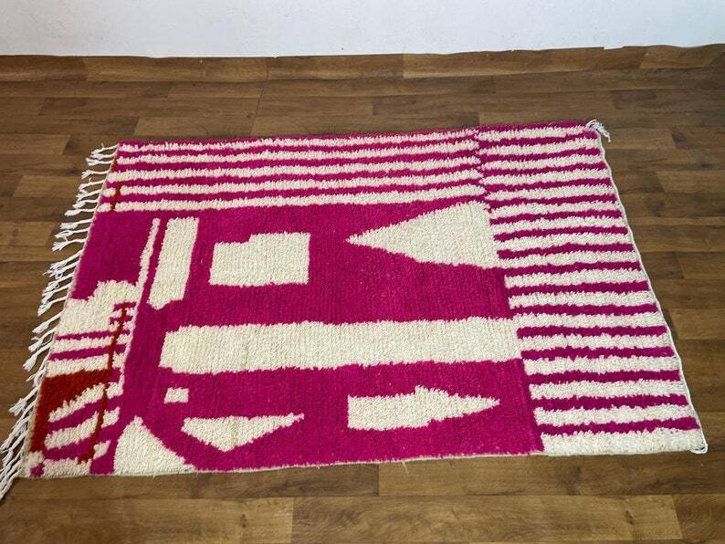 Large handmade pink rug 300cm x 200cm