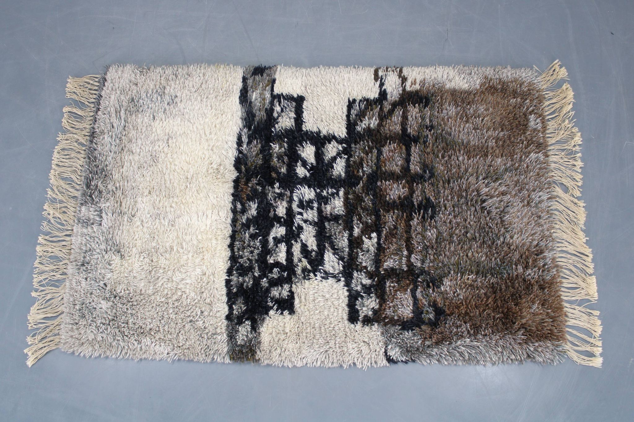 Tapis abstrait danois en laine à poils longs, années 1960