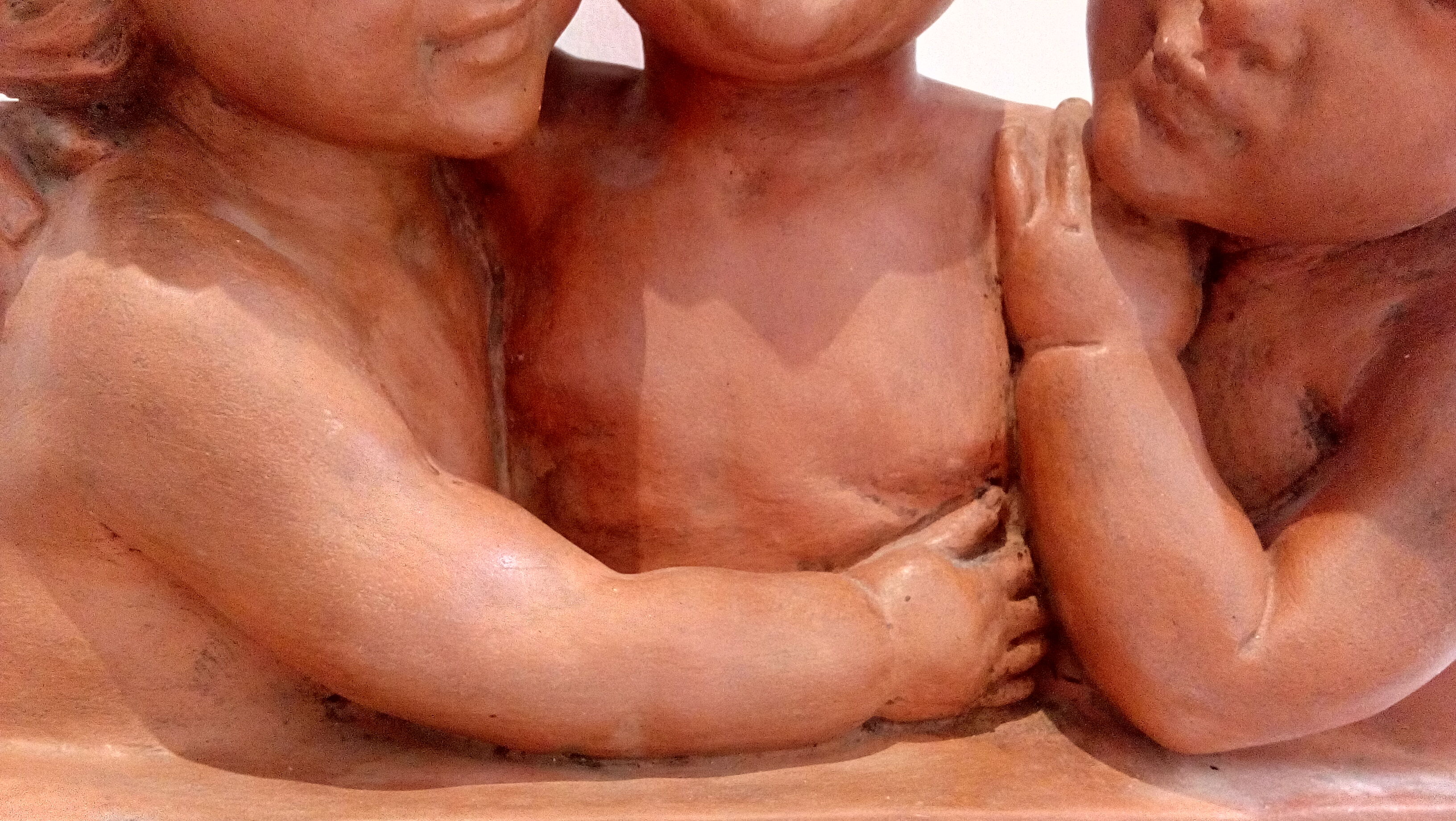 Bust trio of children terracotta of Sorgel