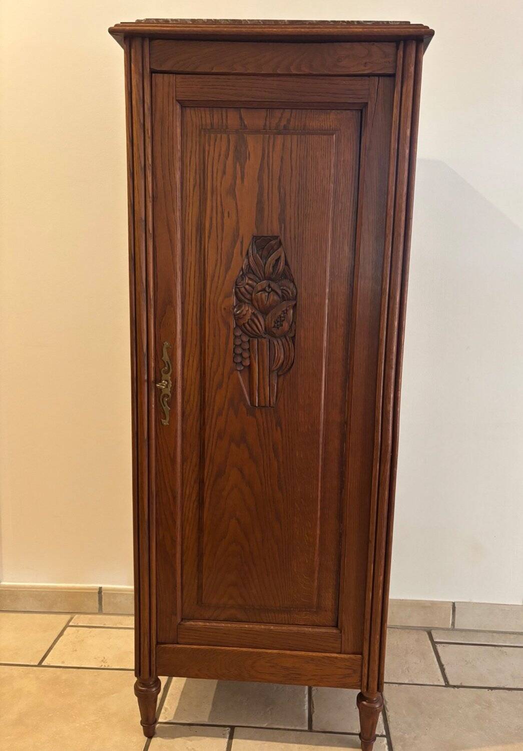 Art Deco Bonnetière Solid Oak & Griotte Marble – 1930s