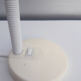 Lampe bureau vintage Massive en tôle perforée laquée blanc 1980