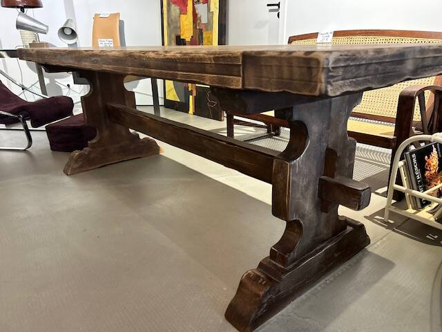 Brutalist closed table