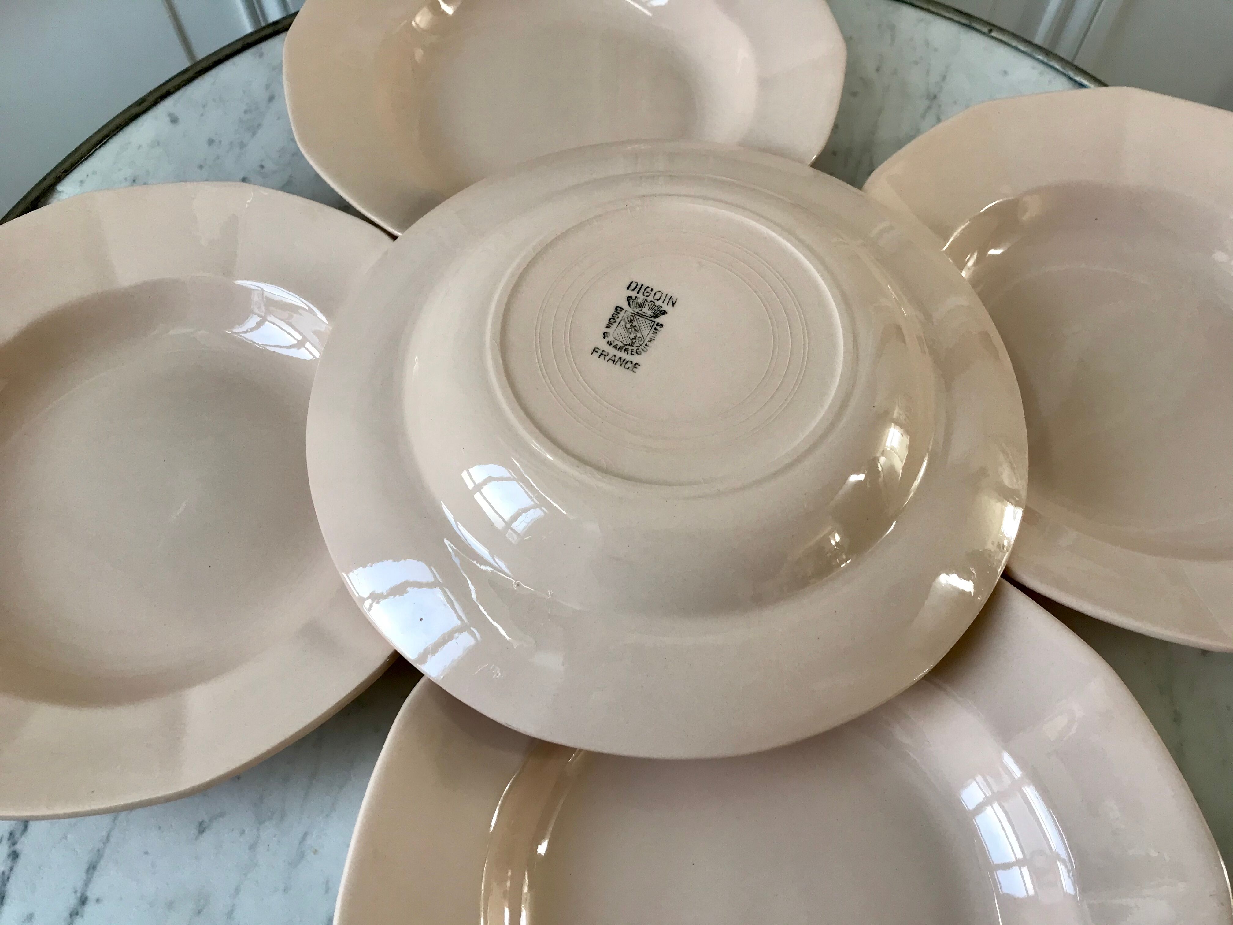 Set of 5 hollow plates Digoin Sarreguemines model France powder pink